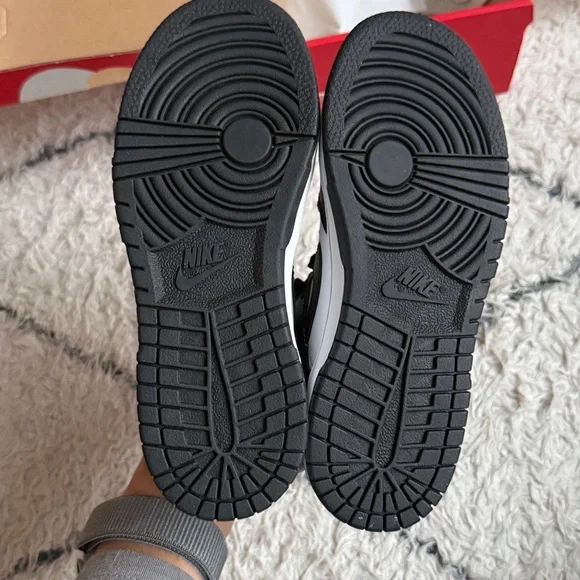 Nike - Kids Panda dunk low 13.5